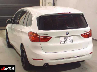 BMW 2 SERIES