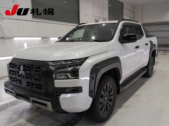 Mitsubishi Triton 2025