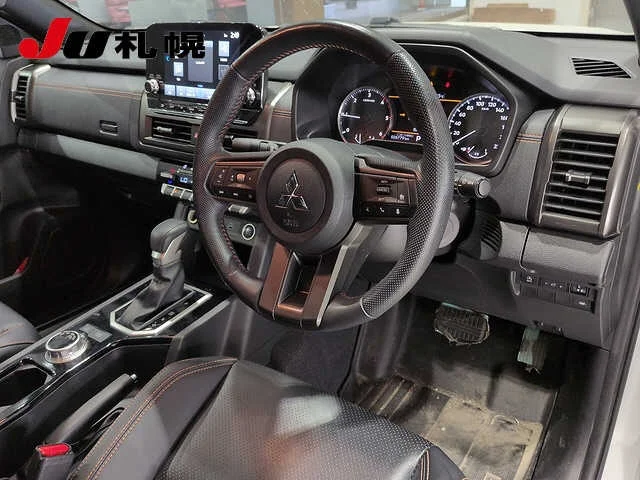 Mitsubishi Triton  с аукциона в Японии