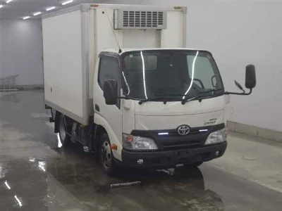 TOYOTA DYNA