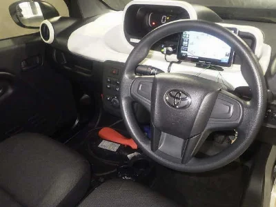 TOYOTA C+POD