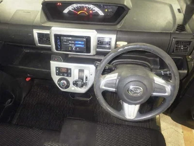 DAIHATSU WAKE