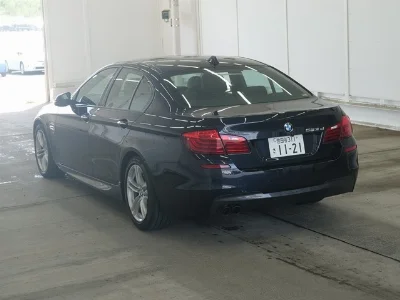 BMW 5 SERIES