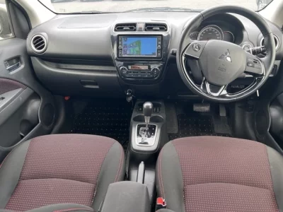MITSUBISHI MIRAGE