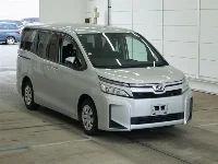 Цена авто Toyota Voxy с аукционов Японии, номер кузова ZRR80G, пробег 131 000, оценка 8