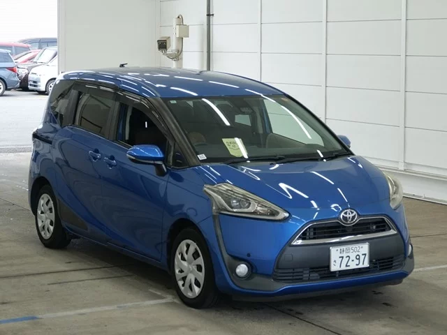 Toyota Sienta 2016