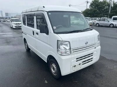 NISSAN CLIPPER VAN