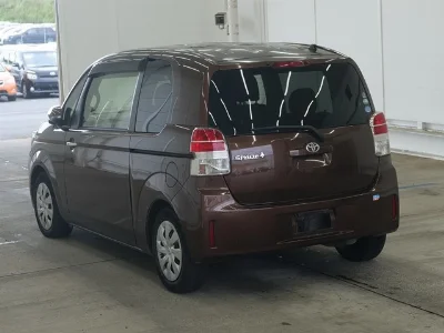 TOYOTA SPADE