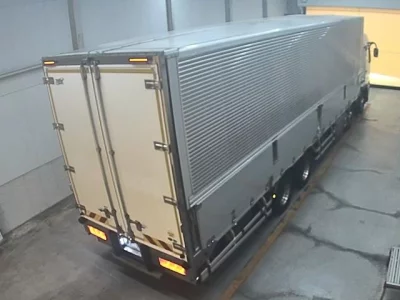 MITSUBISHI FUSO