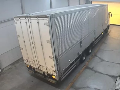 MITSUBISHI FUSO