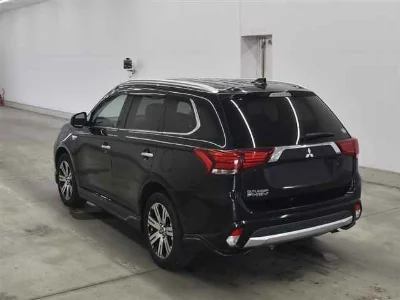 MITSUBISHI OUTLANDER PHEV