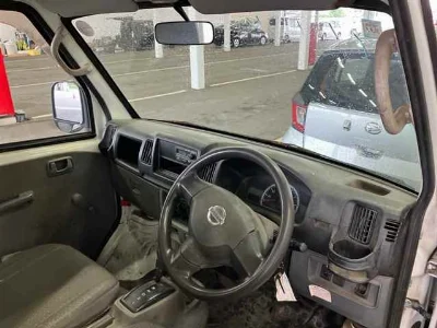 NISSAN CLIPPER TRUCK