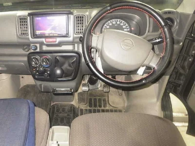 NISSAN CLIPPER VAN