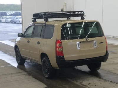 TOYOTA SUCCEED