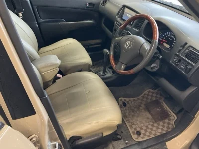 TOYOTA SUCCEED