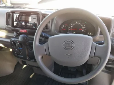 NISSAN CLIPPER VAN