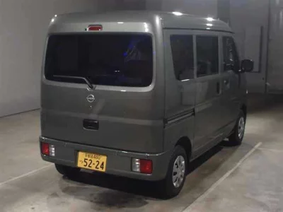 NISSAN CLIPPER VAN