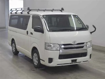 TOYOTA REGIUS VAN