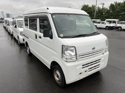 NISSAN CLIPPER VAN