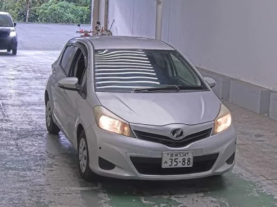 TOYOTA VITZ