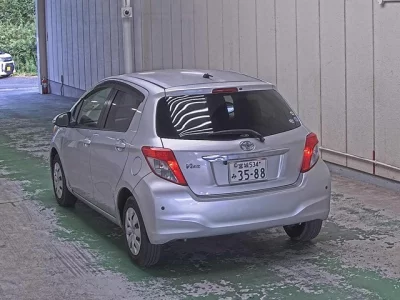 TOYOTA VITZ