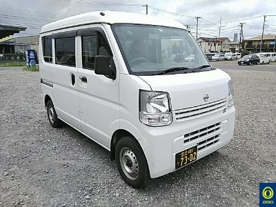 NISSAN CLIPPER VAN