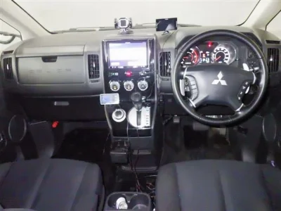 MITSUBISHI DELICA D5