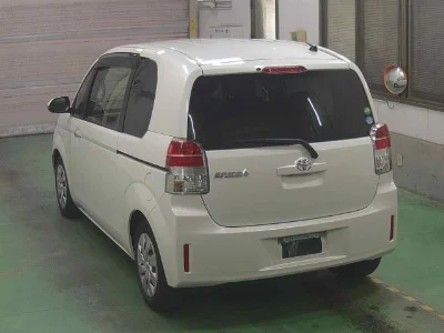 TOYOTA SPADE