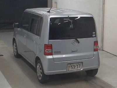 TOYOTA PIXIS SPACE