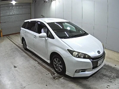 TOYOTA WISH