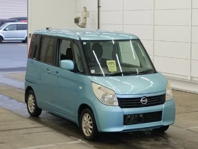 NISSAN ROOX