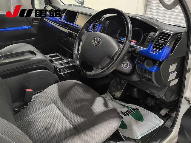 Toyota HiAce Van  с аукциона в Японии