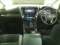 Цена авто Toyota Vellfire с аукционов Японии, номер кузова AYH30W, пробег 192 000, оценка 2