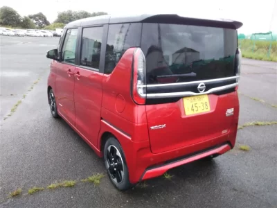NISSAN ROOX