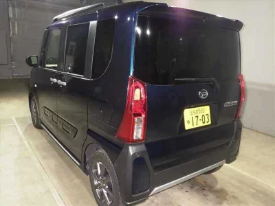 DAIHATSU TANTO FUN CROSS