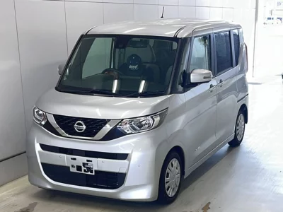 NISSAN ROOX