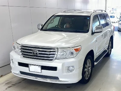 TOYOTA LAND CRUISER