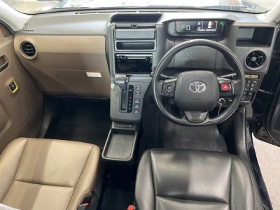 TOYOTA JPN TAXI