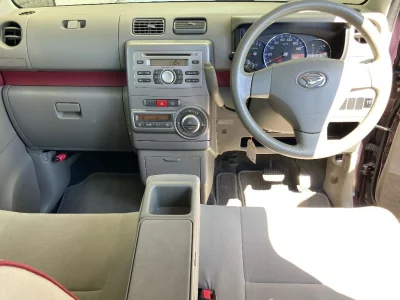 DAIHATSU MOVE CONTE