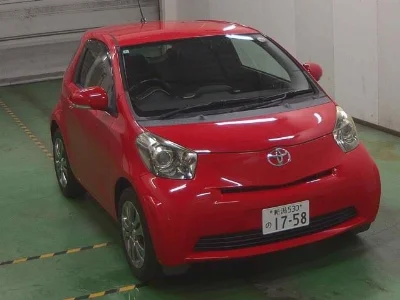TOYOTA IQ