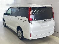 Цена авто Toyota Noah с аукционов Японии, номер кузова ZRR85G, пробег 173 000, оценка 2