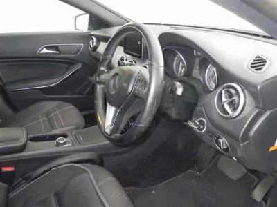 MERCEDES BENZ CLA
