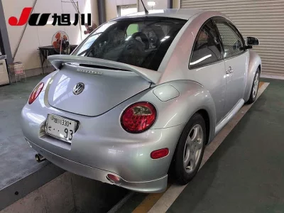 VOLKSWAGEN NEW BEETLE