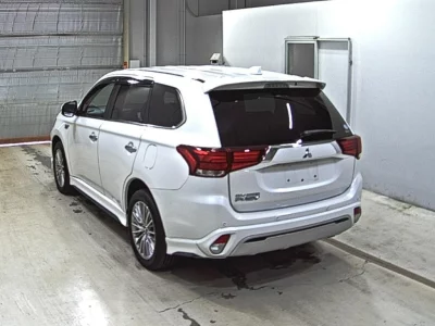 MITSUBISHI OUTLANDER PHEV