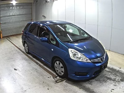 HONDA FIT SHUTTLE