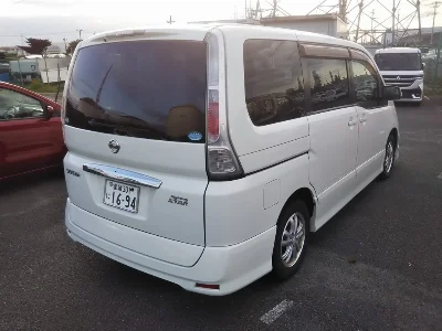 NISSAN SERENA