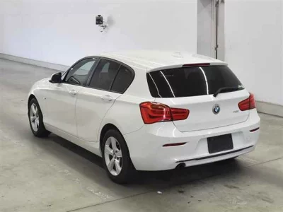 BMW 1 SERIES