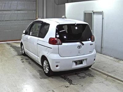 TOYOTA PORTE