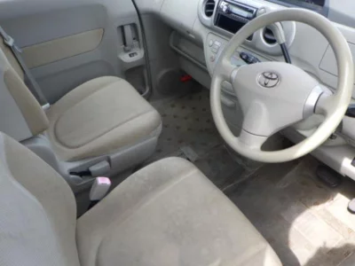 TOYOTA PORTE