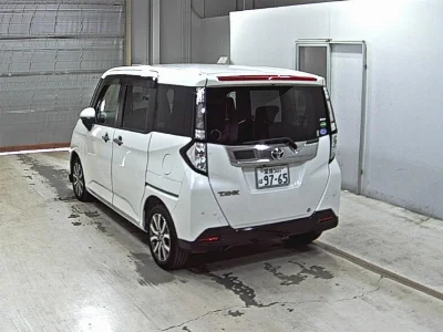 TOYOTA TANK